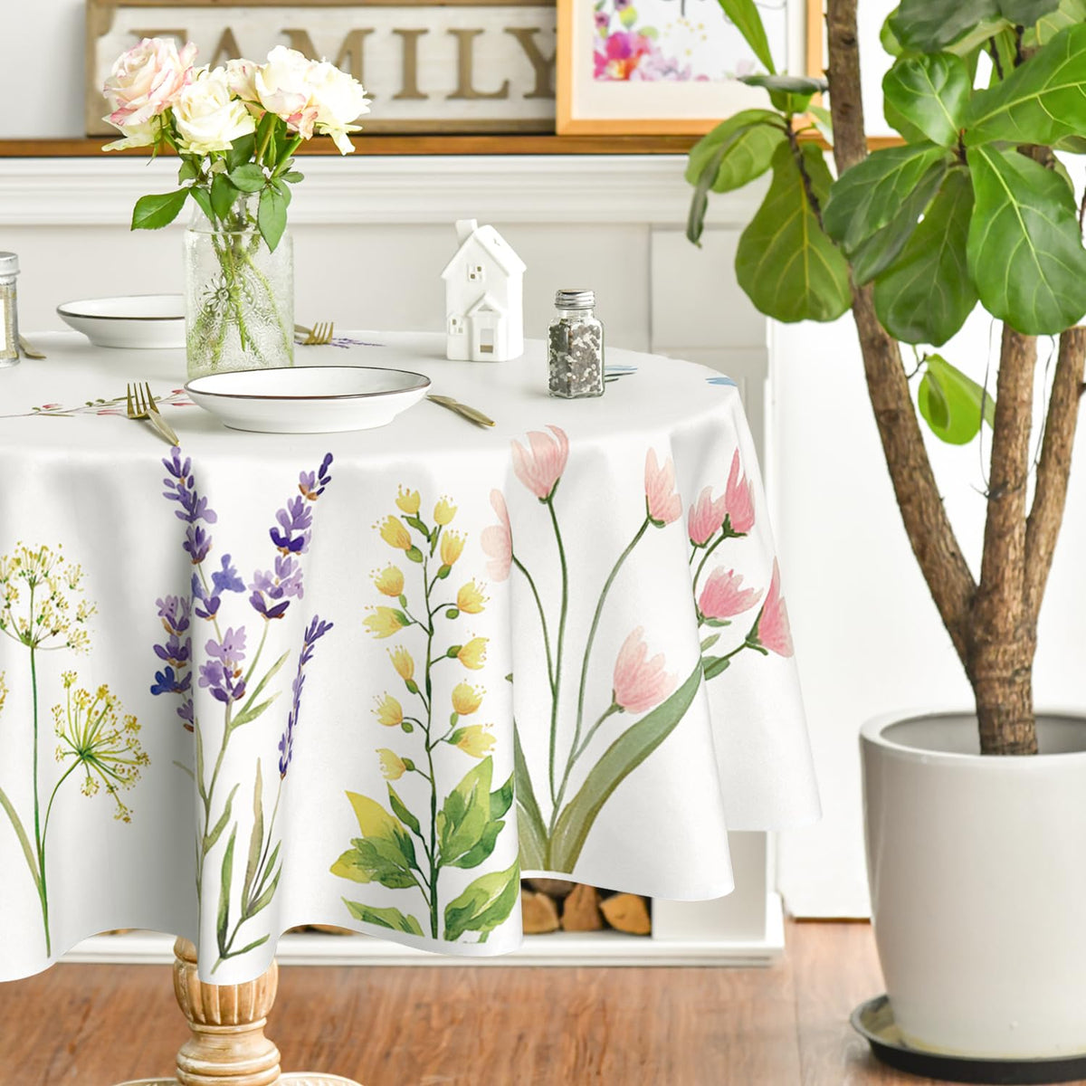 Horaldaily blooming floral pattern tablecloth adds color to everyday meals.