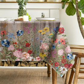 Horaldaily tablecloth is easy to clean for busy households.