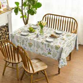 Horaldaily tablecloth-dinner-party-decor adds vibrant ambience and protection.