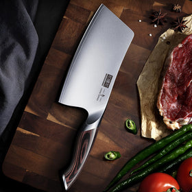 Hoshanho 7-inch blade finish highlights premium craftsmanship and durability.