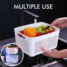 Microwave-safe usage with lids removed for reheating.