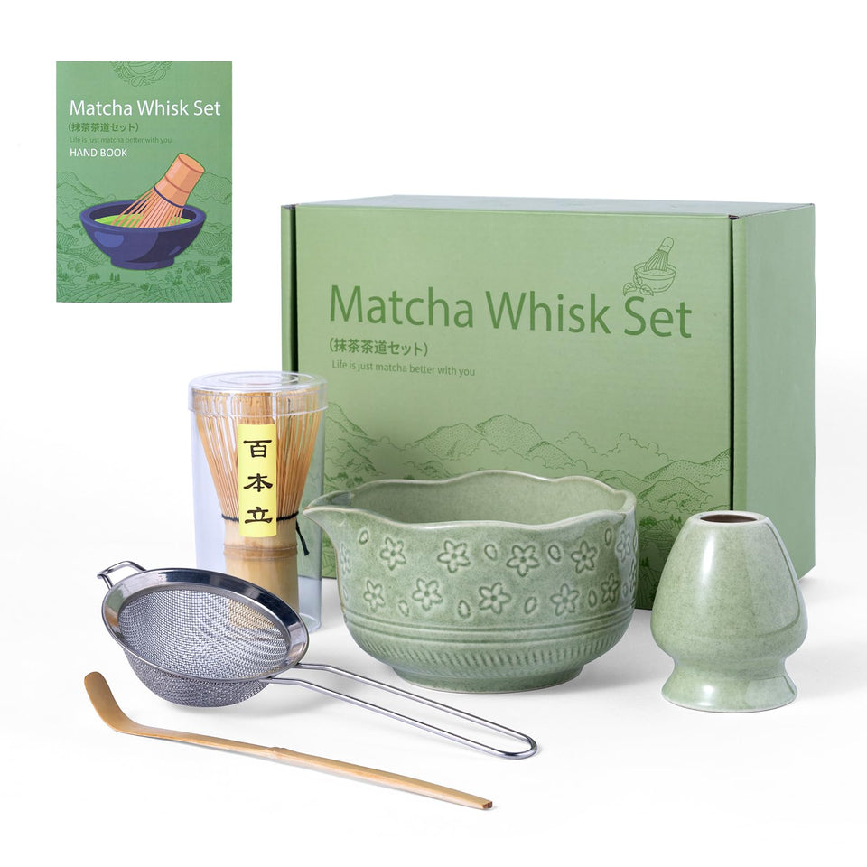 HOTTOR matcha bowl with spout for drip-free pouring and ceremonial flair.