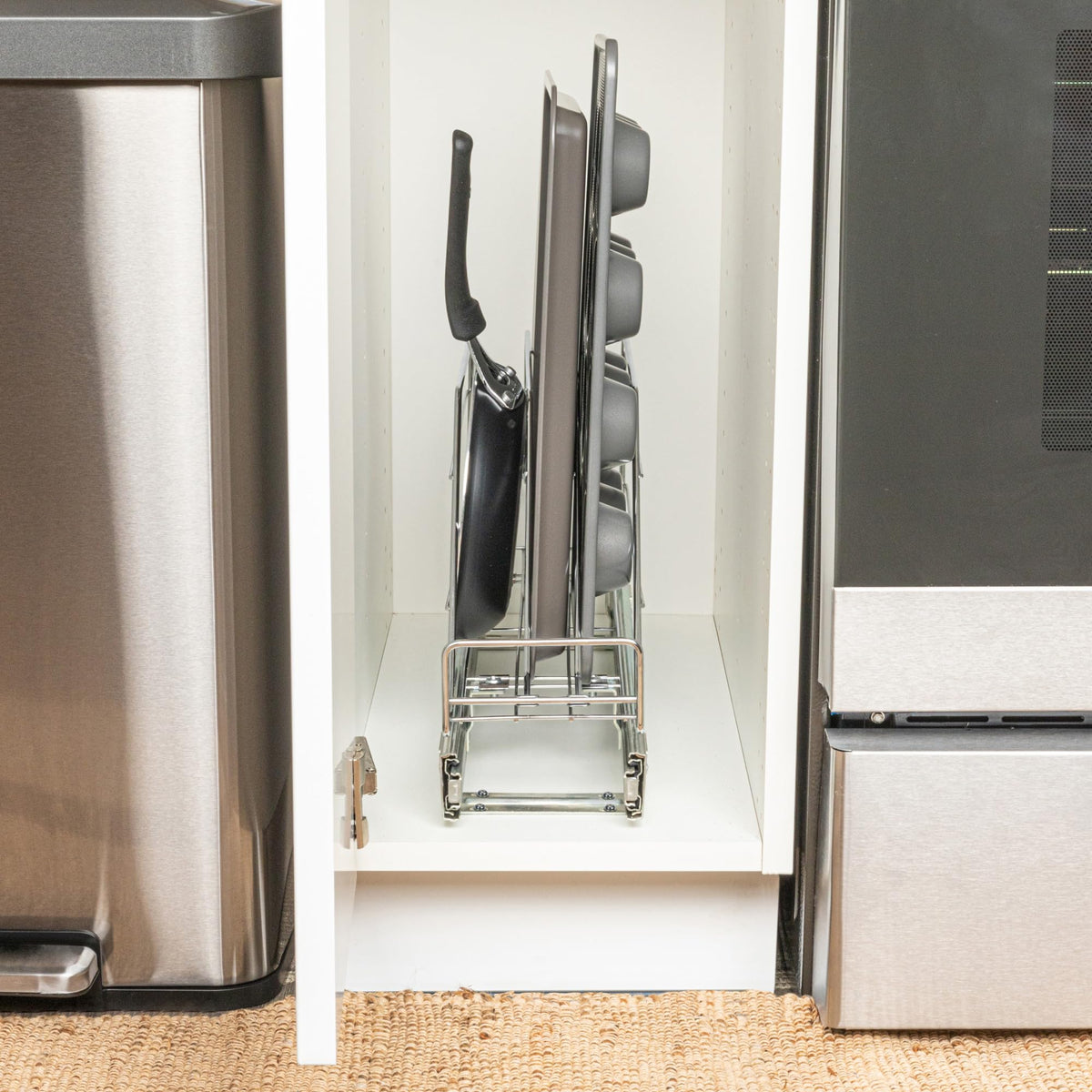 Household Essentials Glidez chrome-plated steel construction offers durable storage