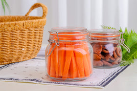Hovico canning-friendly jar supports home preserves and pickles.