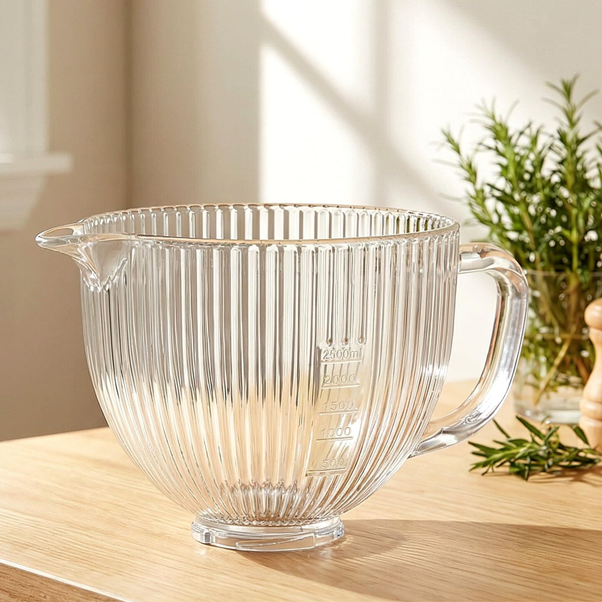 HOZODO bowl offers a clear view of mixing progress.