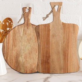 Hsei round acacia cutting board with handle for easy prep and serving