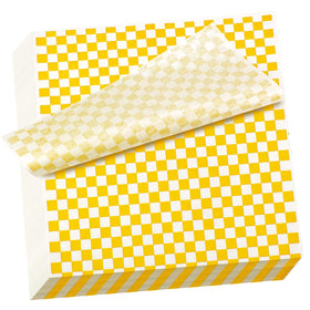 Hslife checkered dry waxed deli paper showing neat wrapping and presentation.