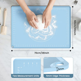 HslyT mat with measurement grid for precise pastry sizing