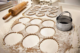 HULISEN round cutters in stainless steel resist rust for long-lasting performance.