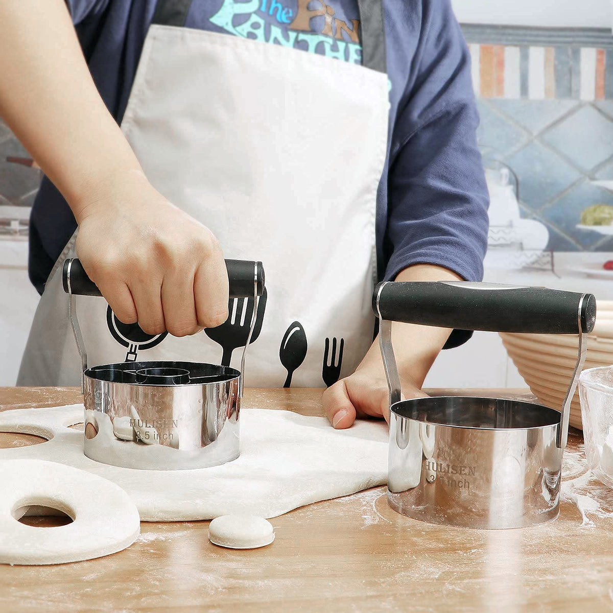 HULISEN dough-cutting action demonstrates precise, smooth cuts