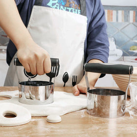 HULISEN dough-cutting action demonstrates precise, smooth cuts