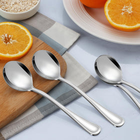 Hunnycook line-pattern handle design adds subtle elegance at the table