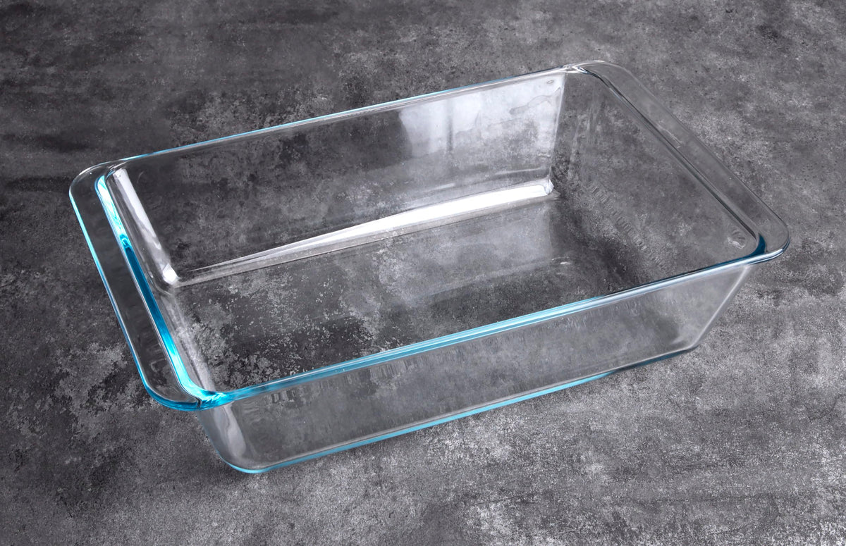 HUSANMP stackable glass baking dish, rectangle saves space on shelves.
