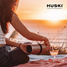 Huski Wine Chiller packaging gift-ready box makes a refined gift for wine lovers.