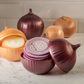 Hutzler Onion Saver red in-fridge display helps locate sliced onions fast.