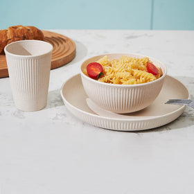 HXYPN wheat straw dinnerware set—stackable design for compact storage