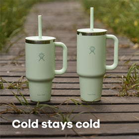Hydro Flask 40oz Travel Tumbler ergonomic handle enhances comfortable carrying.