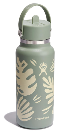 Hydro Flask bottle with color-matching lid provides a cohesive look during workouts.