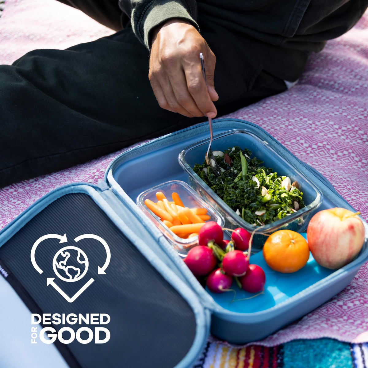 Lunch box made with recycled materials and bluesign approval for sustainable use