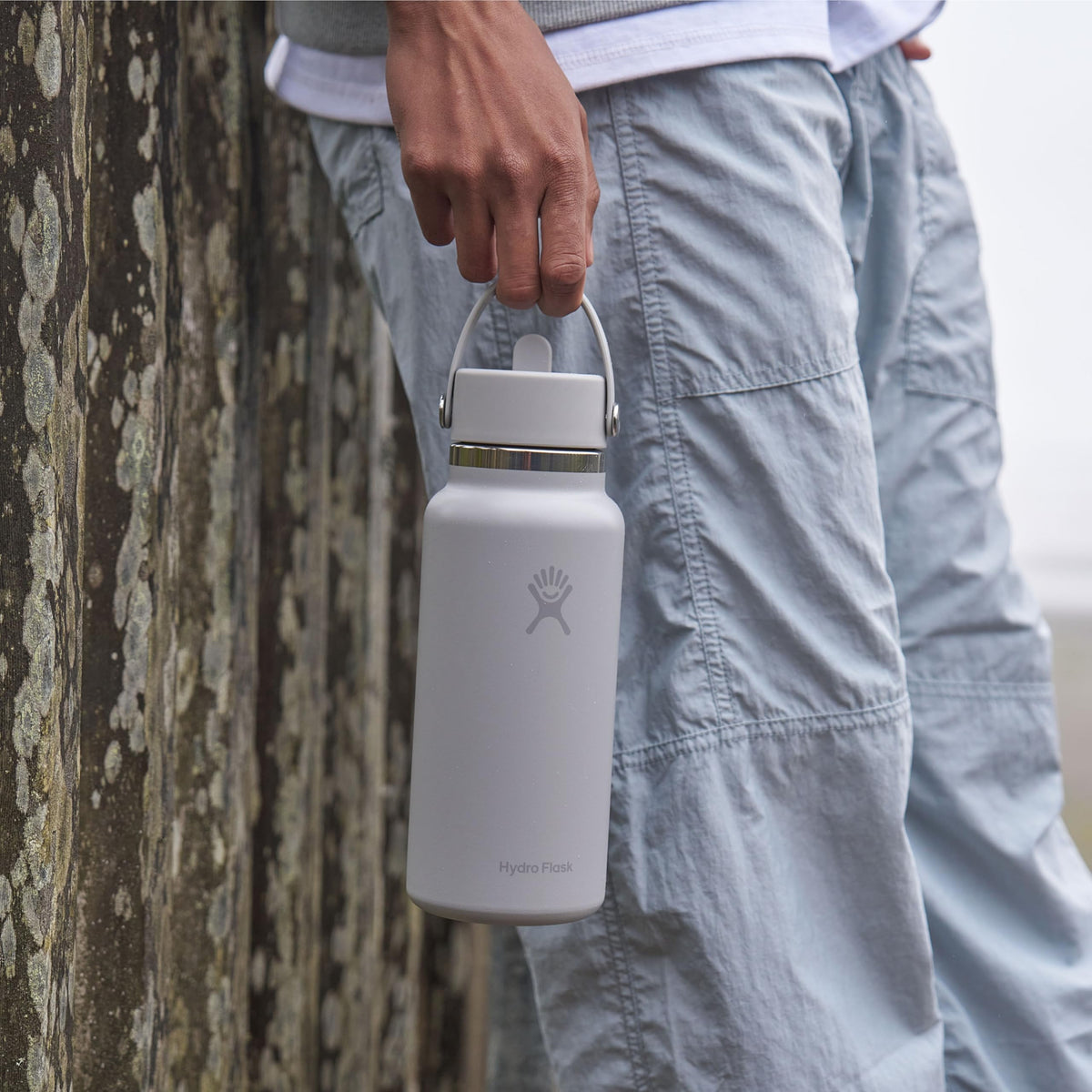 Hydro Flask flexible handle makes one-handed sipping comfortable