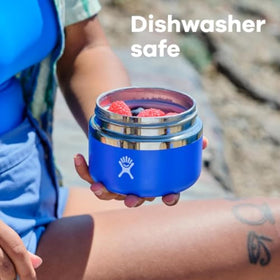 Hydro Flask Food Jar with leakproof lid closed, prevents spills