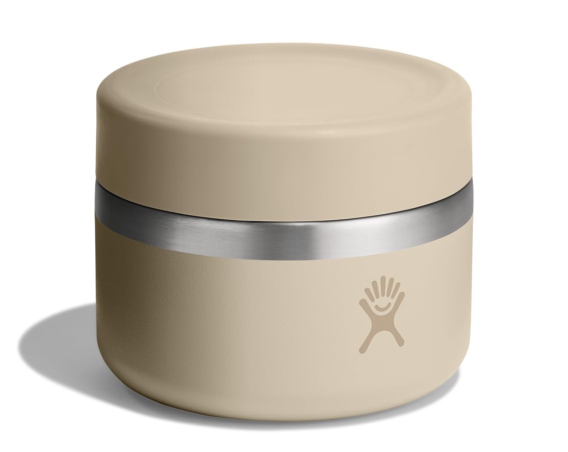 TempShield double-wall insulation keeps meals hot or cold for hours.