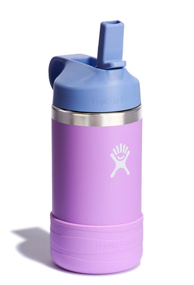 Hydro Flask Kids straw-cap close-up demonstrates leak-resistant sip on demand