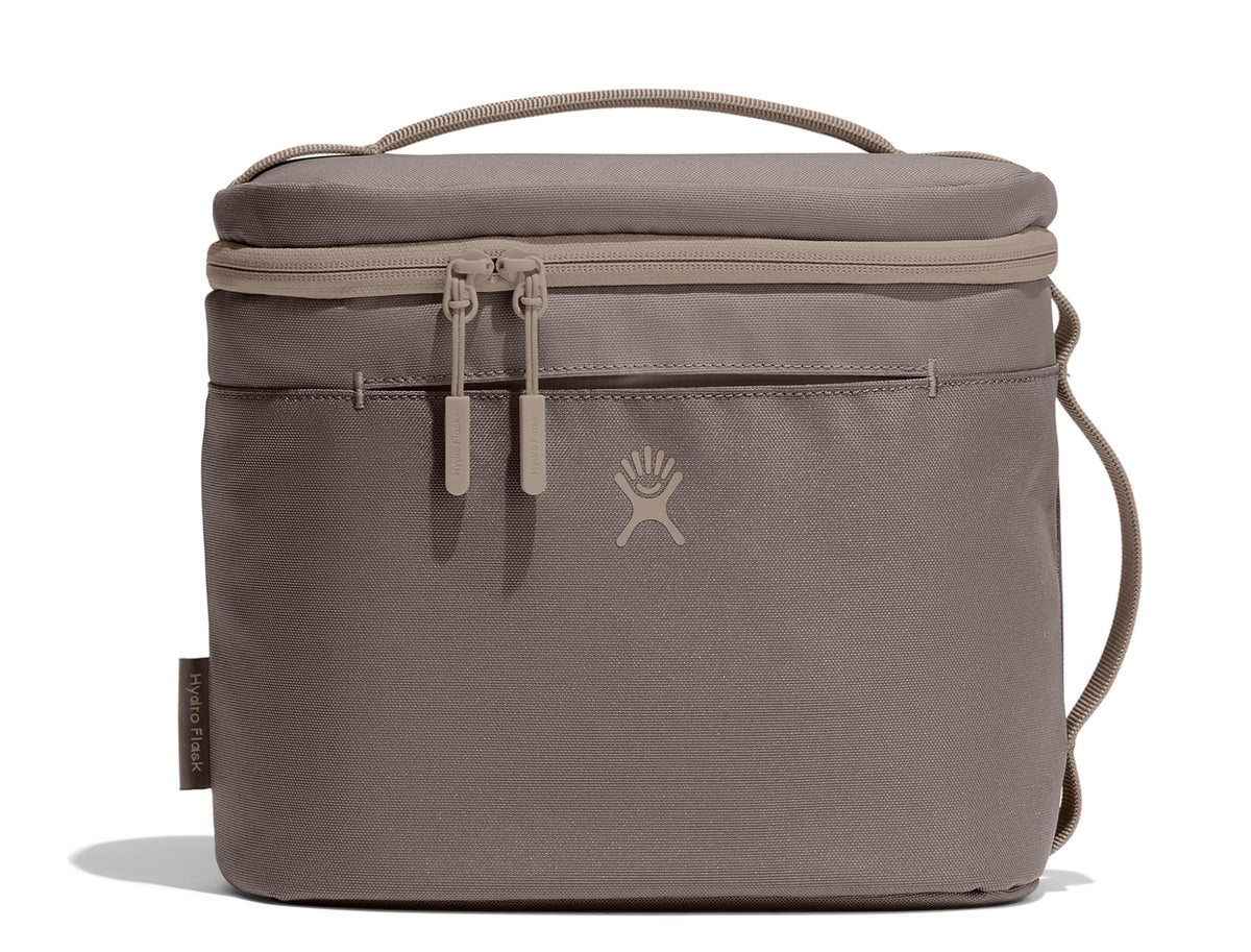 Hydro Flask Lunch Bag 5 L Sandpiper top-loading opening for easy packing and cleaning.