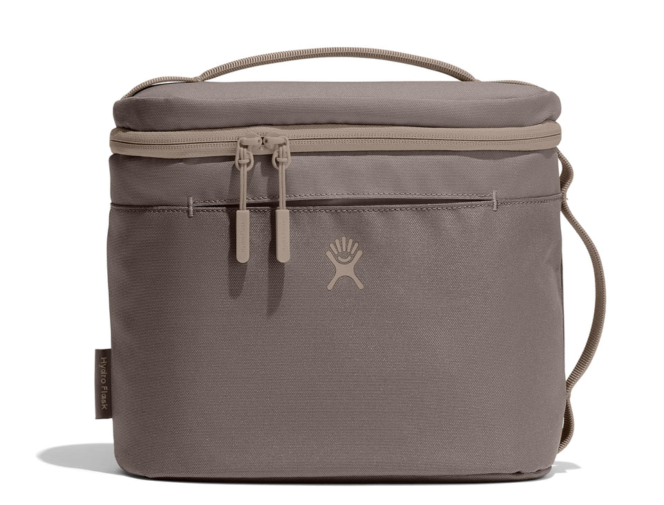 Hydro Flask Lunch Bag 5 L Sandpiper top-loading opening for easy packing and cleaning.