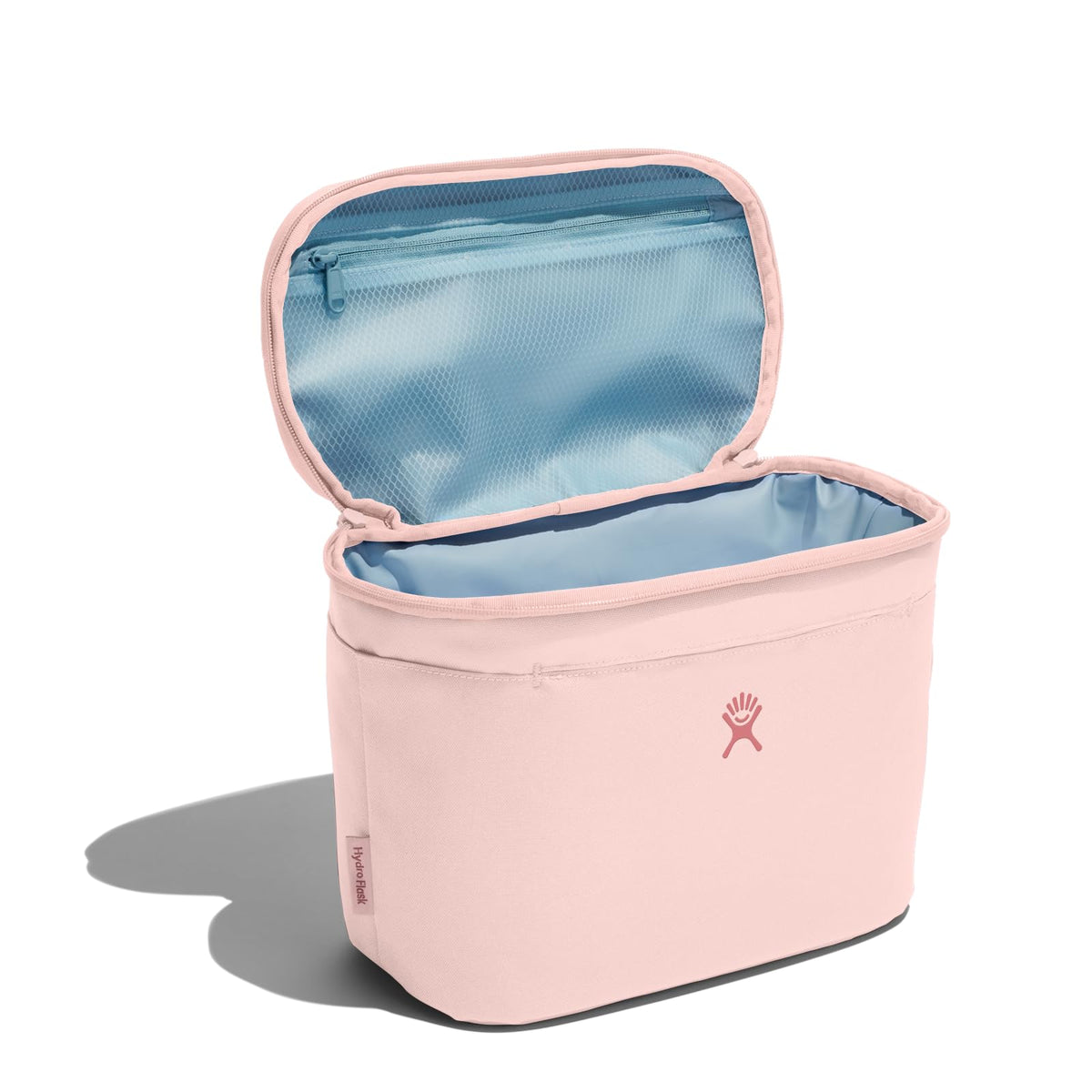 Hydro Flask Lunch Bag top-open design enables easy loading and cleaning