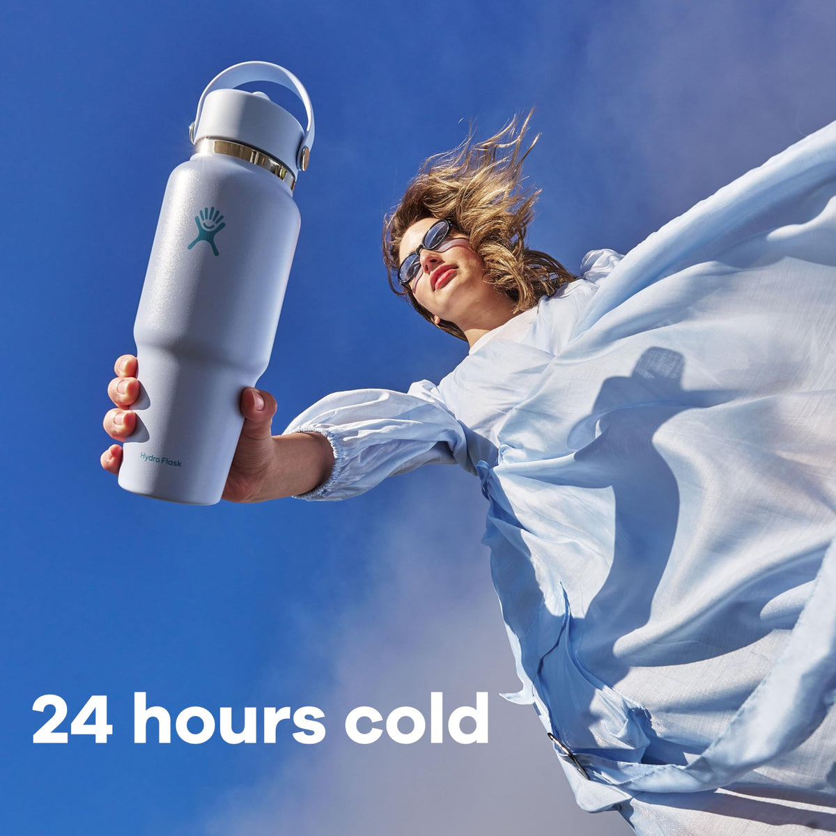 Hydro Flask Ivory 32 oz on road trip showcasing ice-friendly capacity