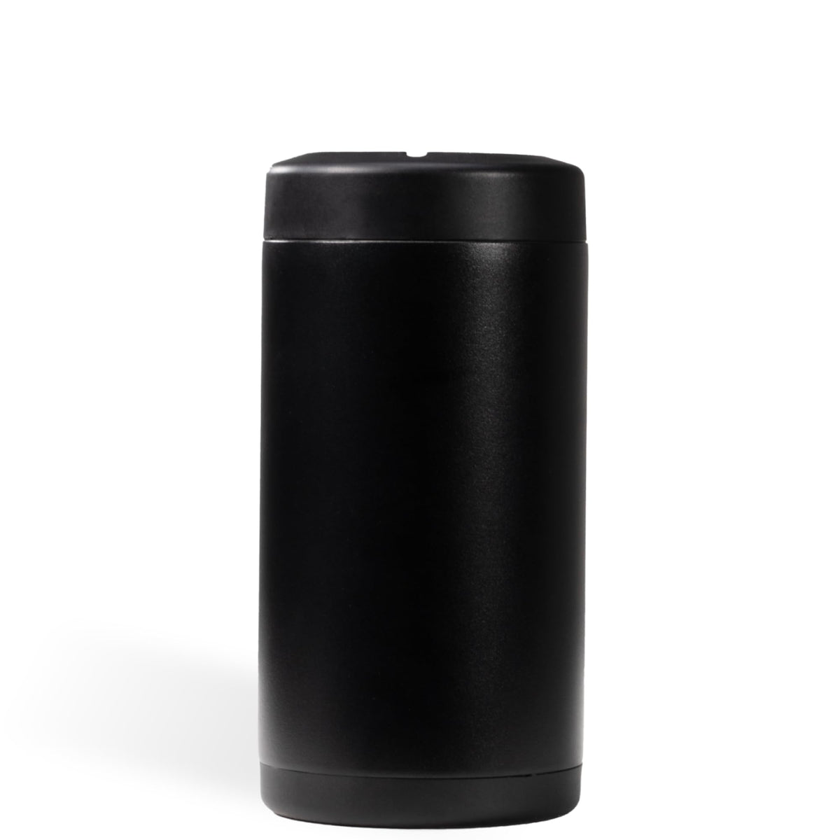 HydroJug screw-top lid demonstrates secure spill protection.