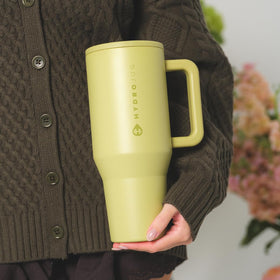 HydroJug Traveler triple-wall insulation keeps drinks hot or cold for hours