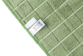 HYER KITCHEN absorbent microfiber towels help with quick spill cleanup