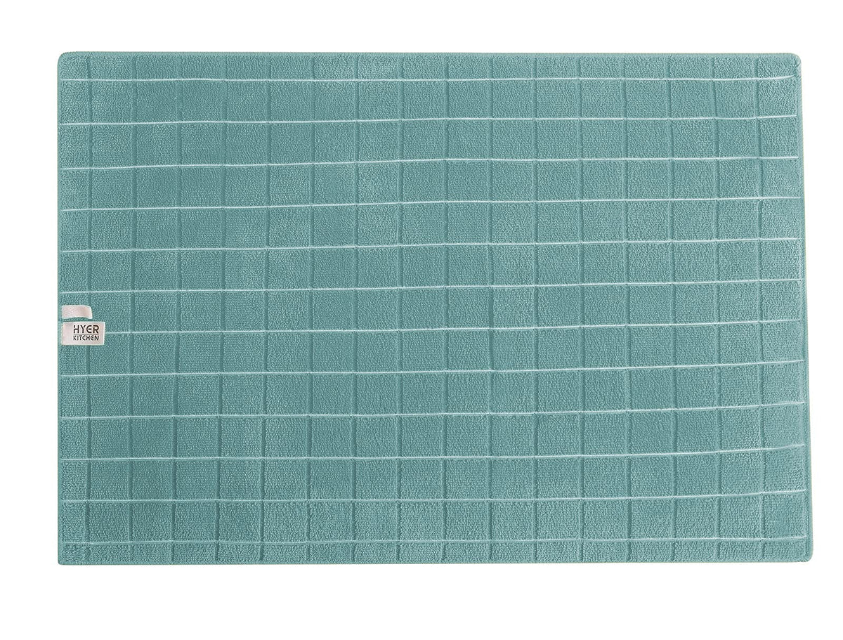HYER KITCHEN towels absorb spills quickly, up to six times their weight for efficiency.