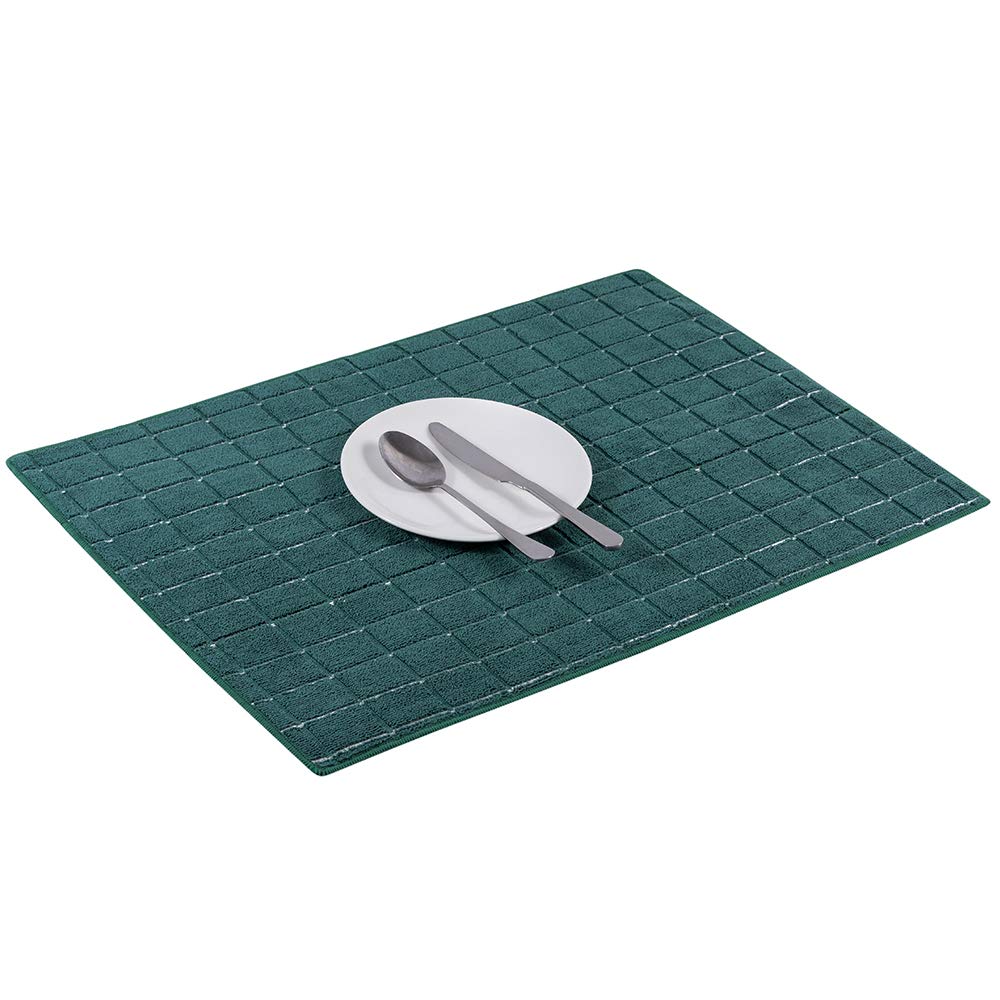 HYER KITCHEN towels shown on counter for dishes and spills, offering quick cleanup.