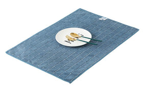 hyer kitchen quick-dry towels help wipe spills efficiently in busy kitchens.