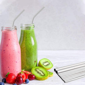 Hypermotion stainless steel straw for juice and cold beverages with neutral taste.