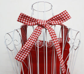 Hyzrz Mother's Day gift apron, a practical and stylish choice.
