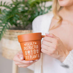 Hzizi garden mug makes for a thoughtful gift for plant lovers.
