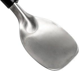 i Kito nine-inch ice cream spade provides portion-friendly size