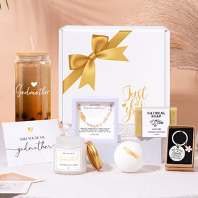 iaovueby Scented soy candle in the gift set creating a calming fragrance