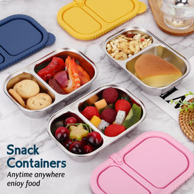 ICEROYCE two-compartment divider keeps fruits and treats separate for mess-free meals.
