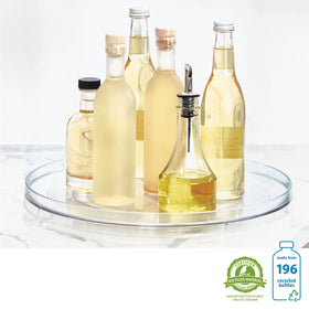 iDesign Linus BPA-free plastic construction for durable storage.