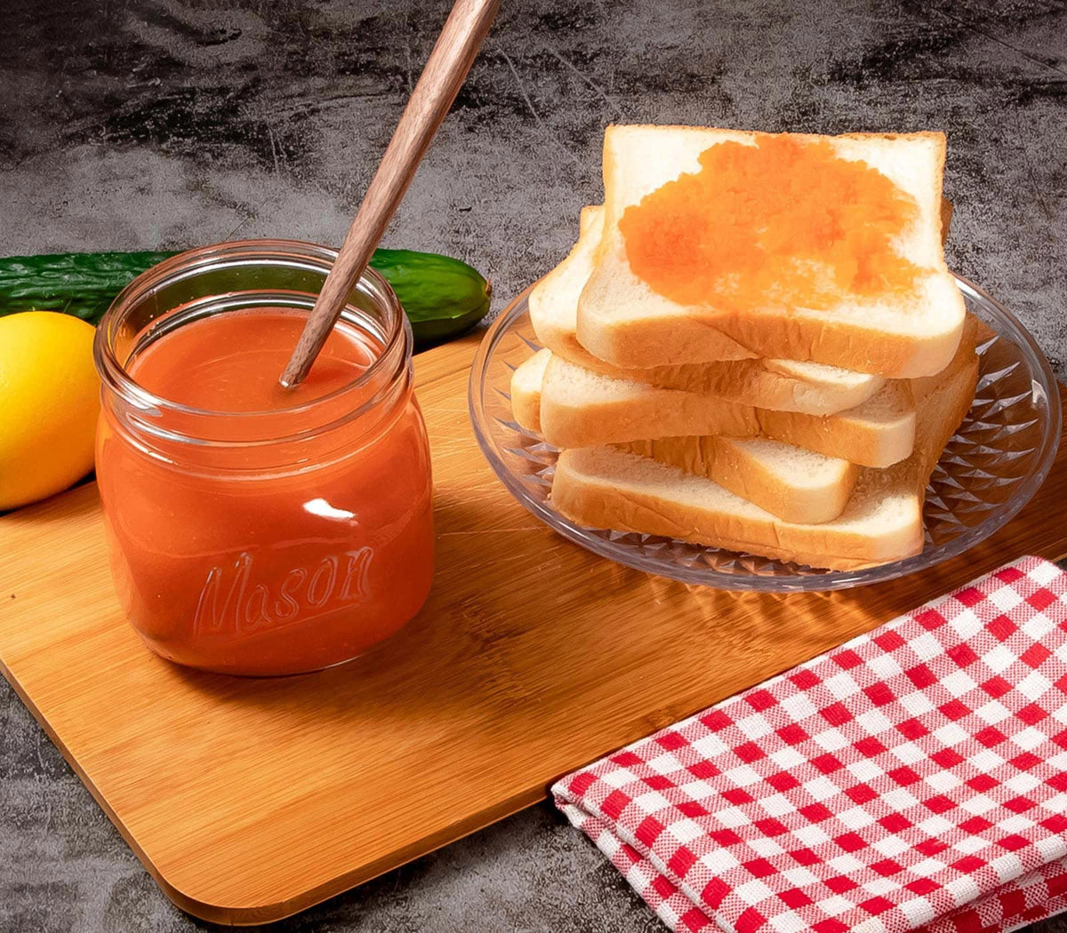 Ieavier jars as DIY gift ideas, decorative and practical.