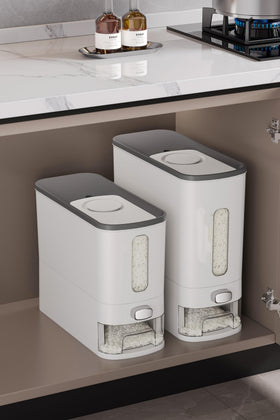 IEEK rice dispenser anti slip base keeps it steady on countertops