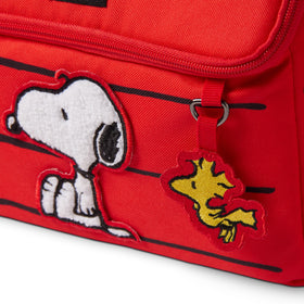 Igloo Snoopy’s House interior with cooler compartment for organized meals.