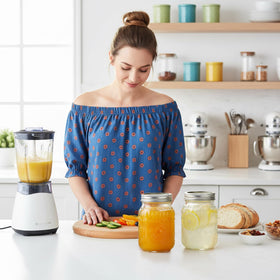 igoelove labeling kit helps track contents at a glance.