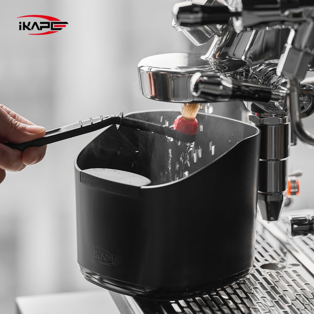 IKAPE anti-slip base provides stable, quiet operation on countertops