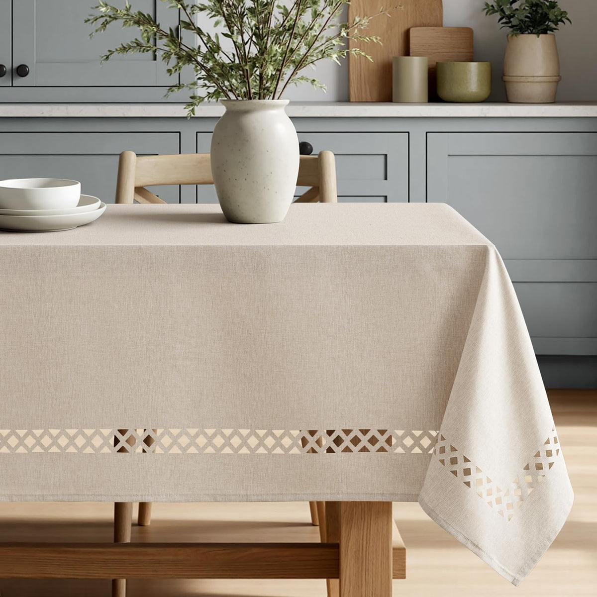 MIULEE beige tablecloth with stain-resistant fabric keeps surfaces cleaner during meals.